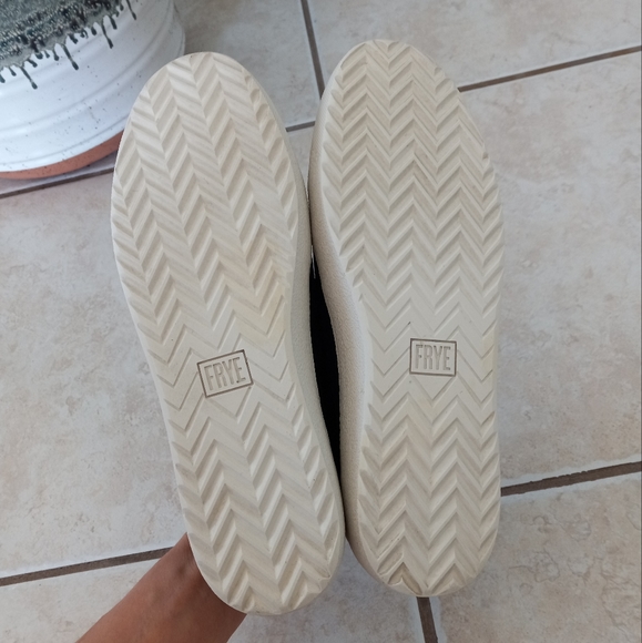 Frye Women's Webster Leather Slip On Loafer in Black 9US - Picture 10 of 12